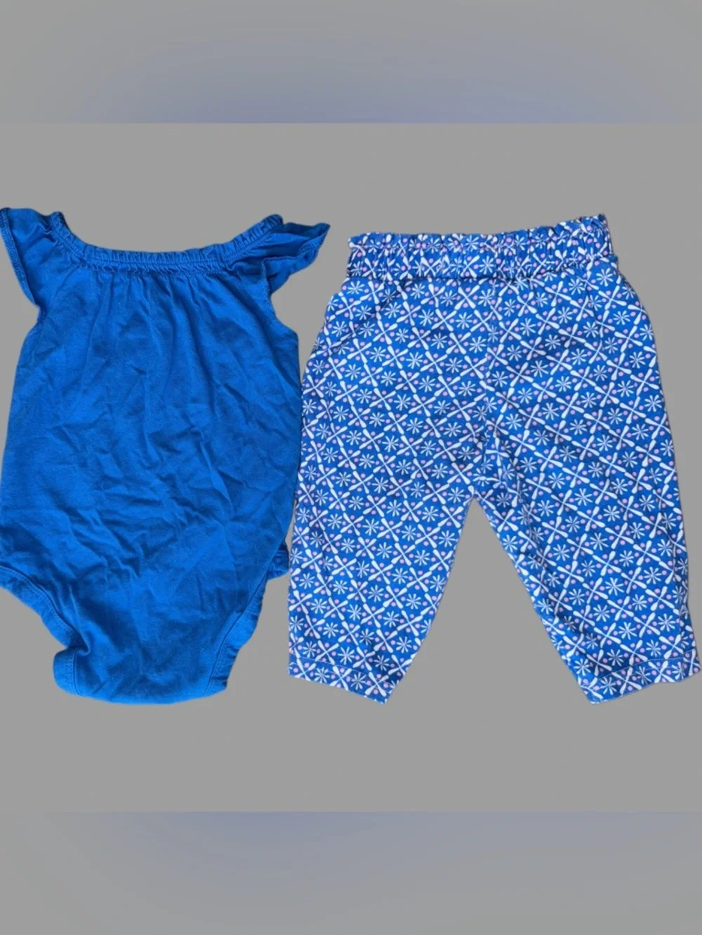 Carters Smocked Ruffle Onesie & Patterned Pants Set | Baby Girl | 6M | Like New